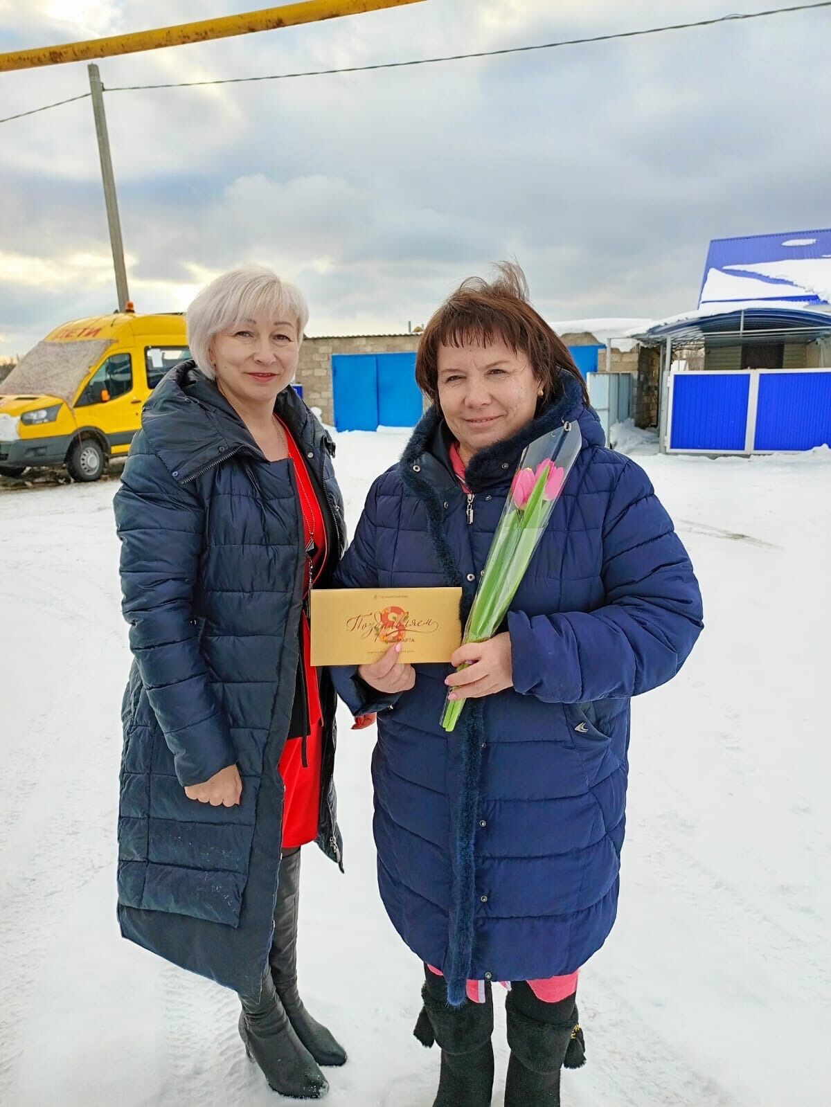 Глава Альметьевского района Тимур Нагуманов поздравил жен и матерей мобилизованных, проходящих службу в зоне СВО