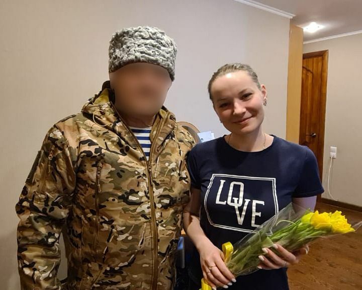 Участник спецоперации из Бугульмы поздравил матерей и жен своих боевых товарищей