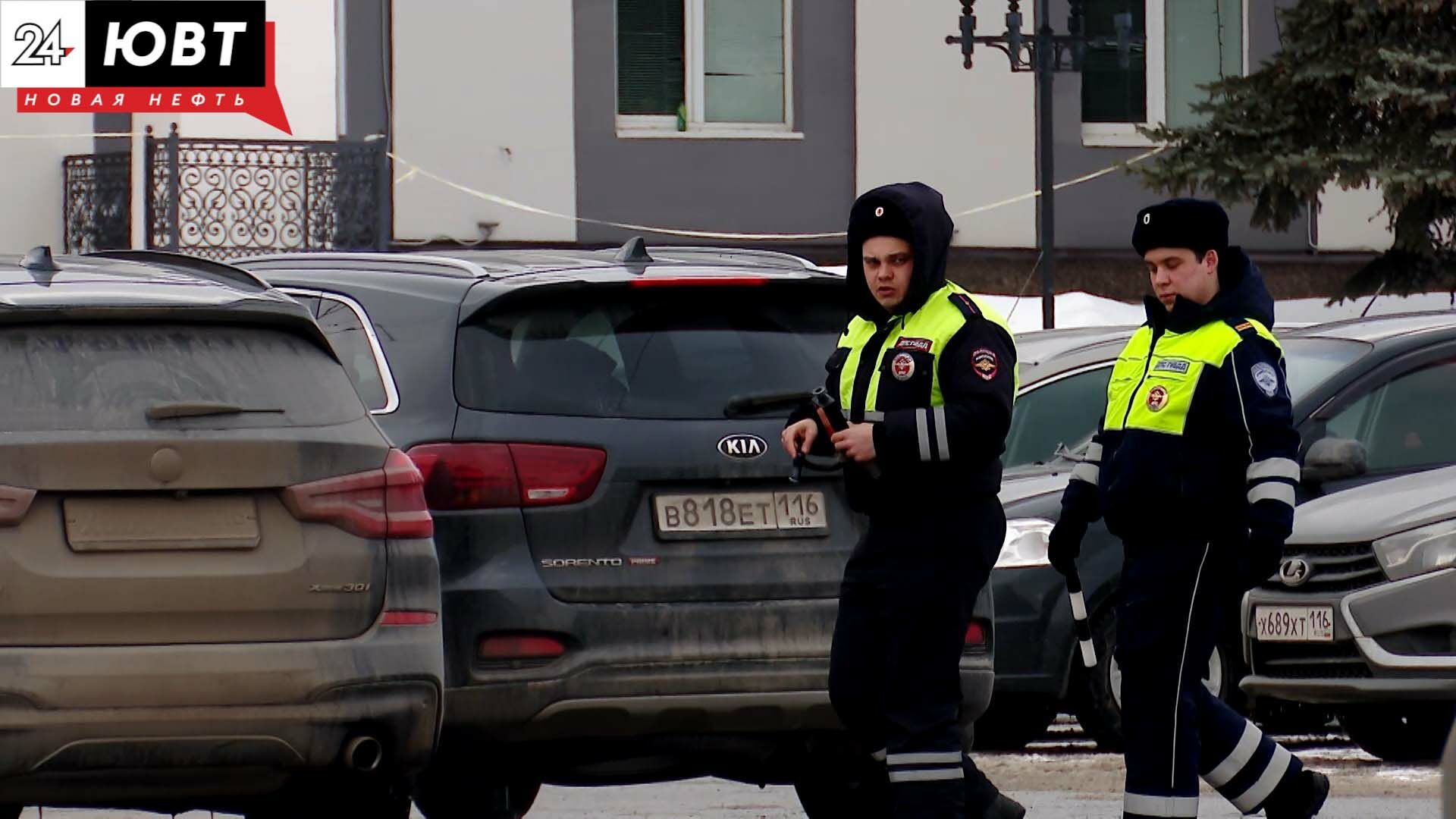 В Альметьевске пятеро водителей отправились под арест за тонировку