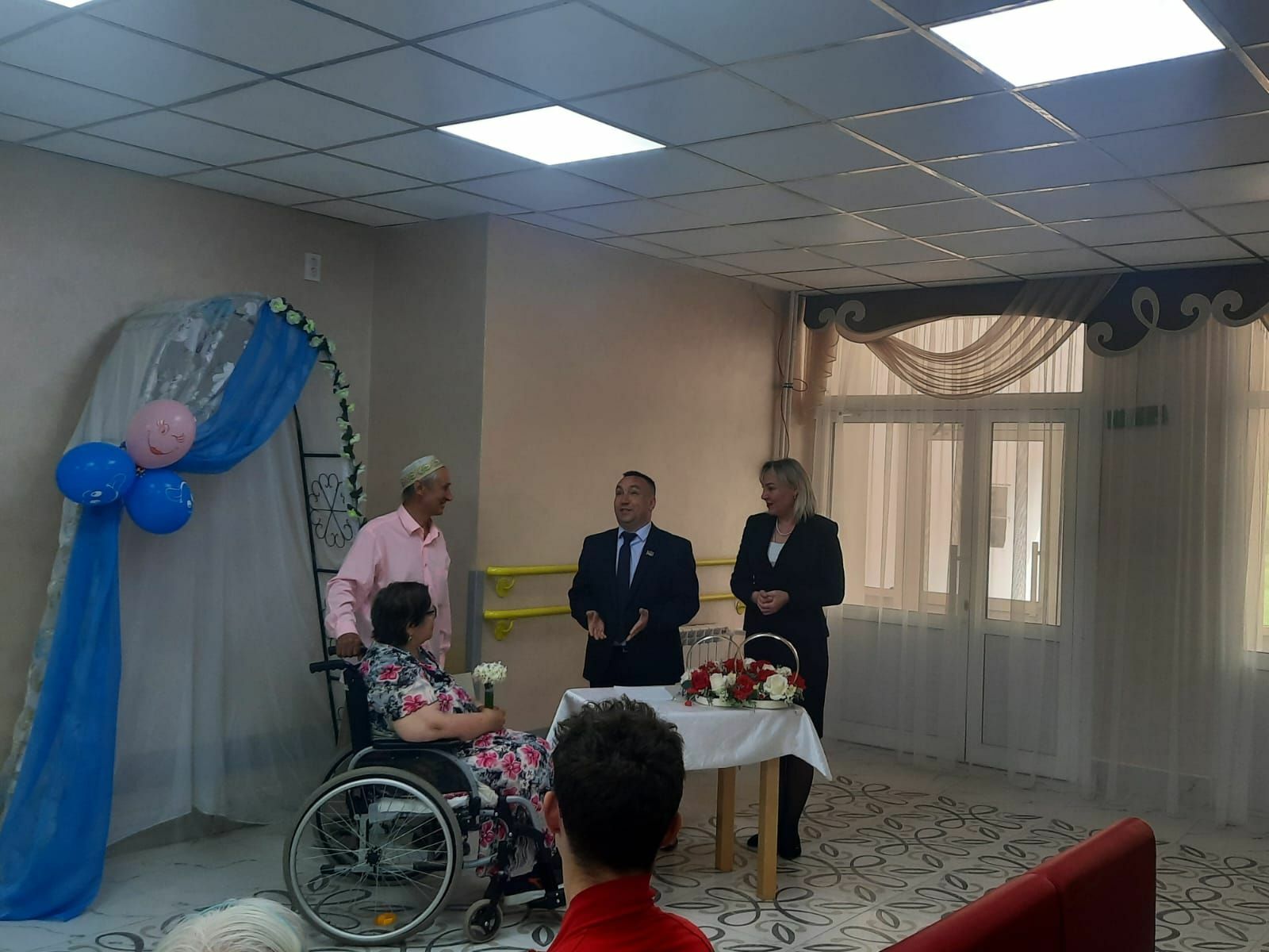 67-летние пенсионеры сыграли свадьбу в доме престарелых Лениногорска