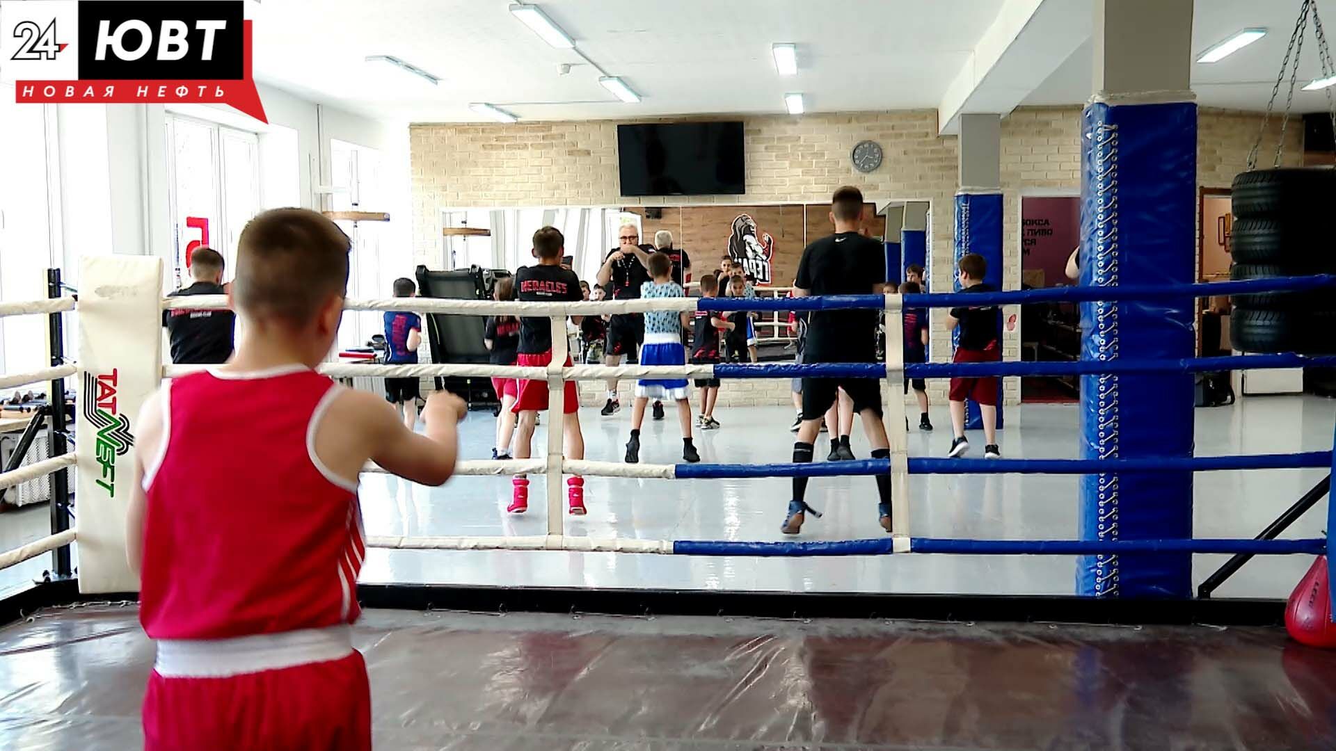В Альметьевске юные боксеры готовятся к турниру в честь Дня защиты детей