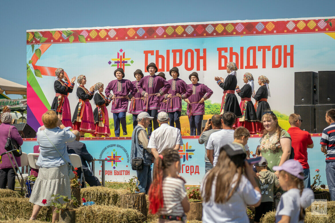 В Татарстане отметили удмуртский национальный праздник Гырон Быдтон