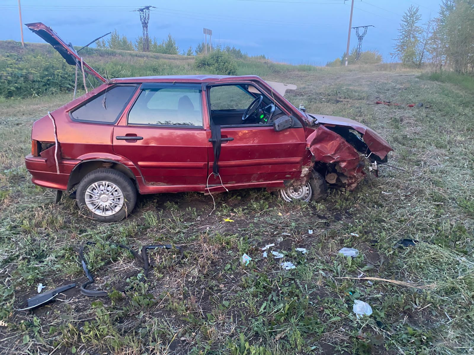 В Альметьевском районе автомобиль опрокинулся в кювет, погиб пассажир