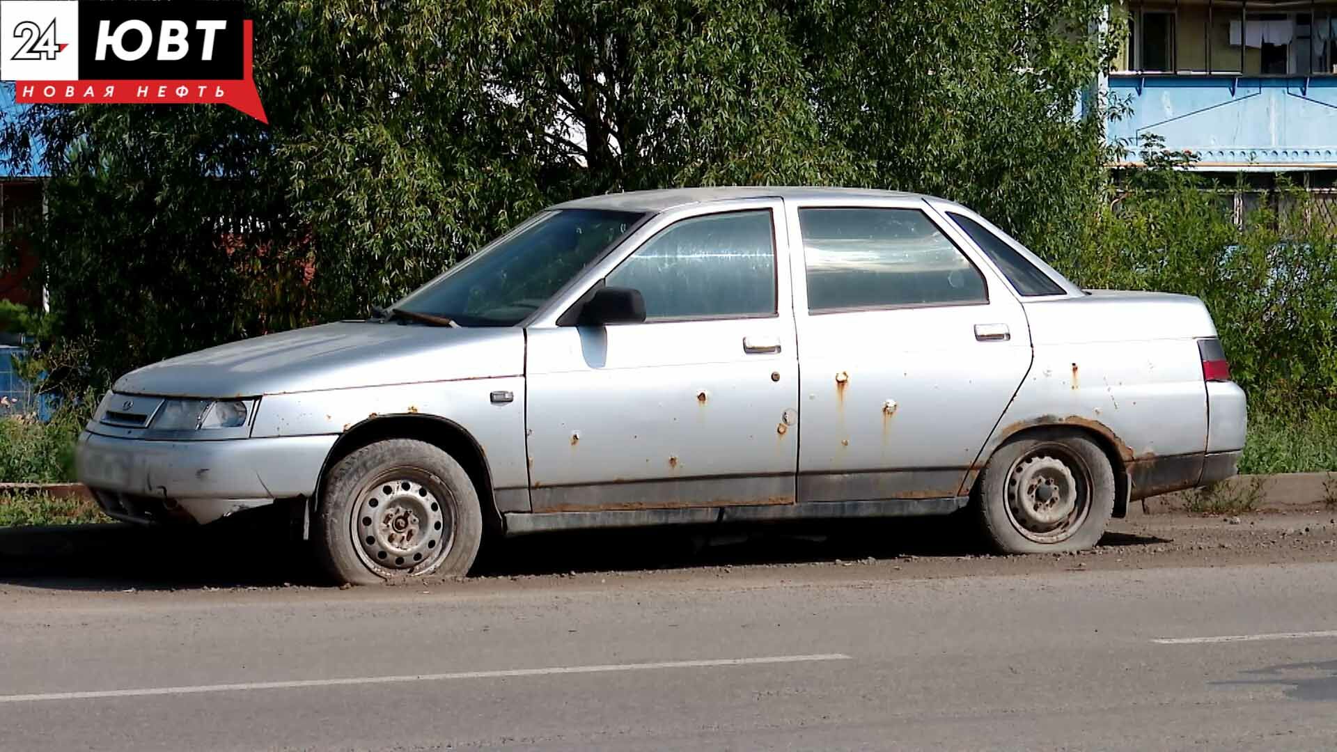 Брошенные автомобили вывезут с альметьевских дворов