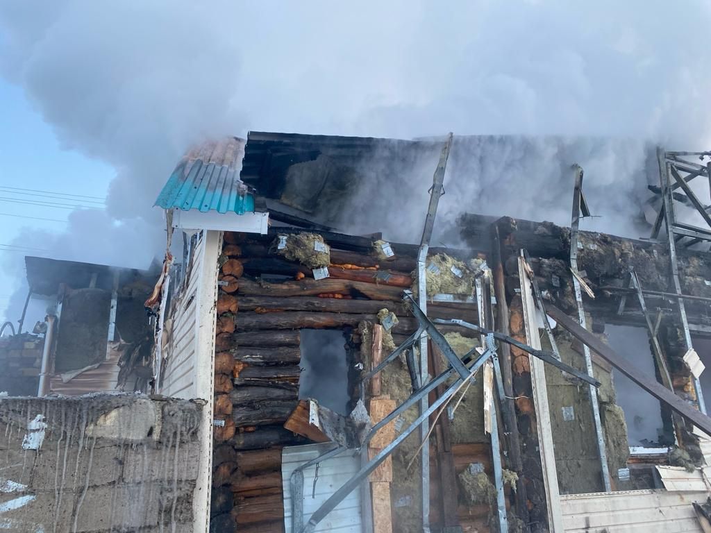 В селе Тайсуганово Альметьевского района сгорел дом