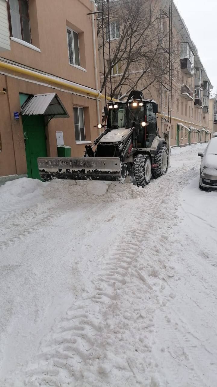 Семь тысяч тонн снега за сутки вывезли из Альметьевска