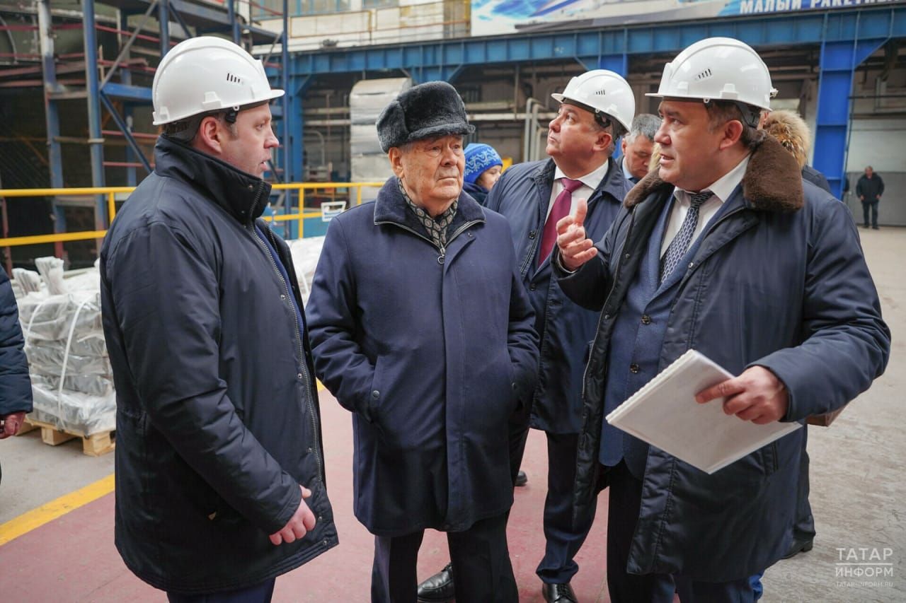 Минтимер Шаймиев встретился с коллективом Зеленодольского завода им. Горького