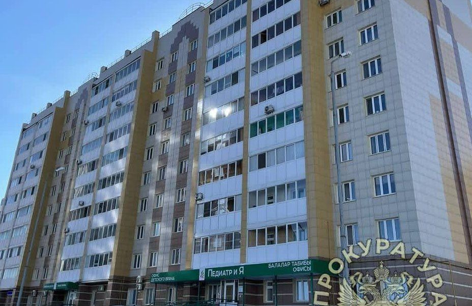 По факту схода снега с крыши в Альметьевске возбуждено уголовное дело