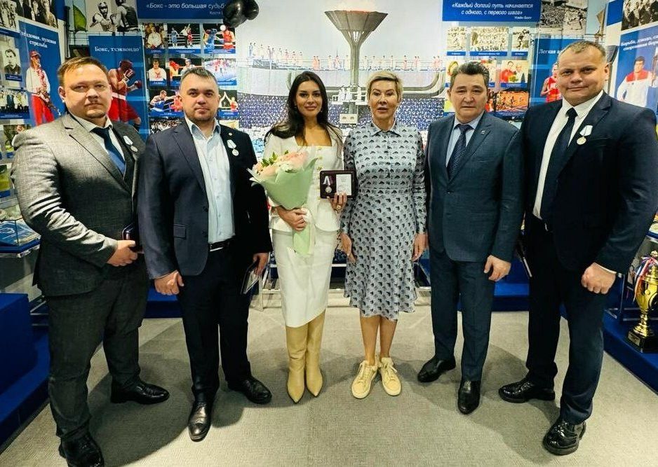 В Казани наградили спортивно-гуманитарный конвой в ЛНР