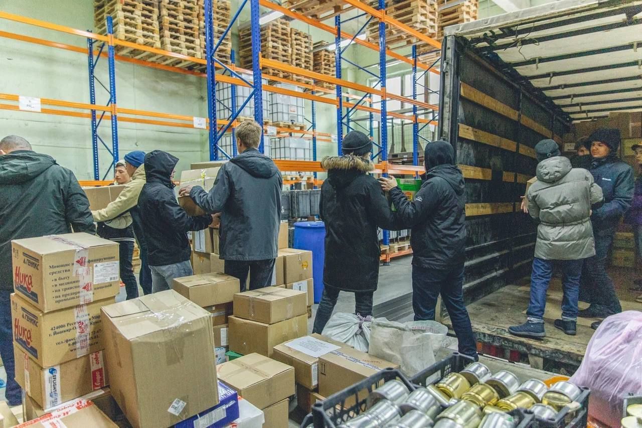 В зону СВО из Альметьевска доставили гуманитарный груз