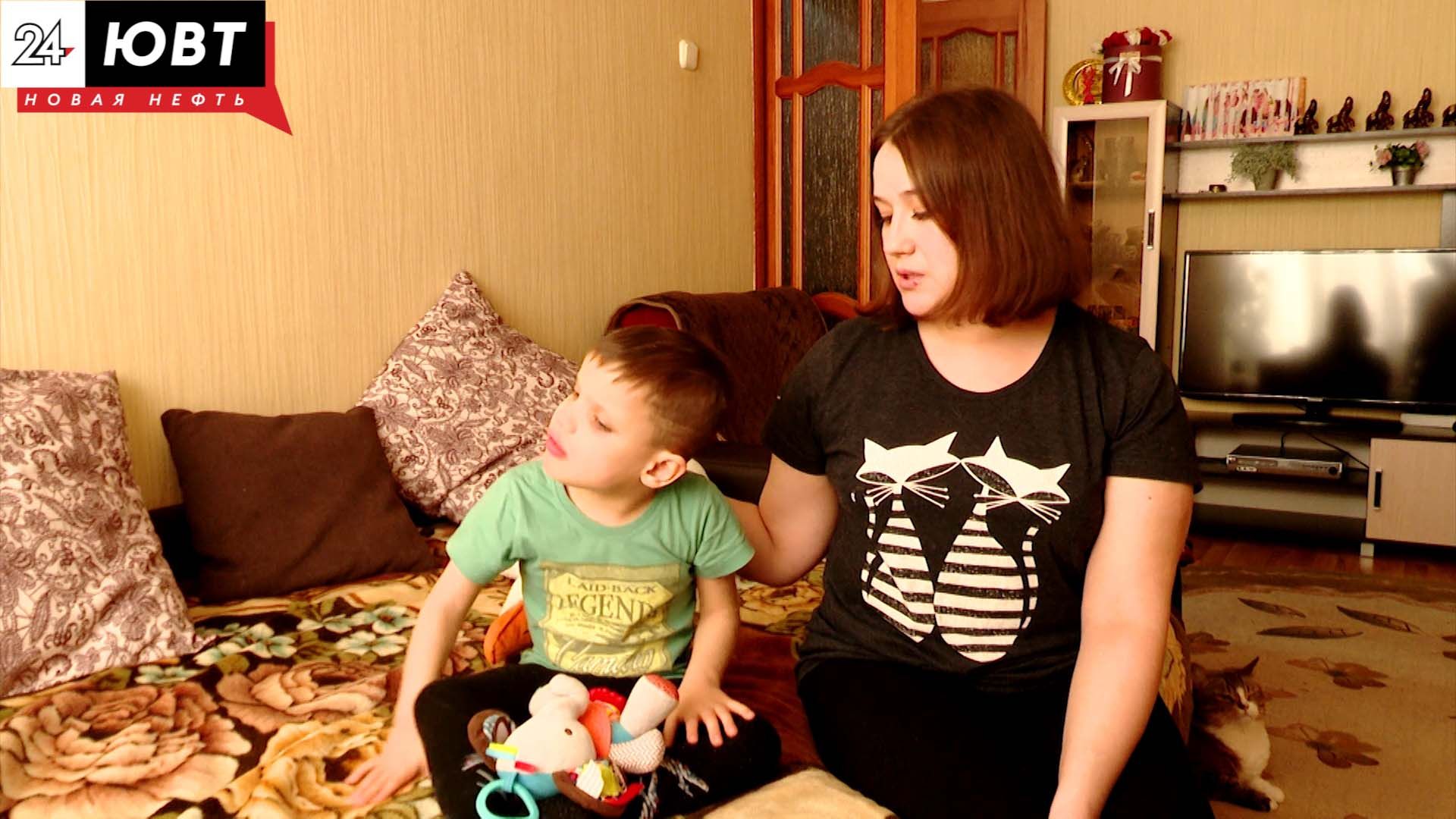 Неравнодушные альметьевцы могут помочь пятилетнему Руслану увидеть лицо мамы