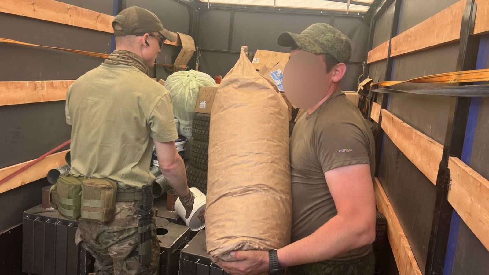5 тонн гуманитарной помощи доставили в зону СВО из Альметьевска