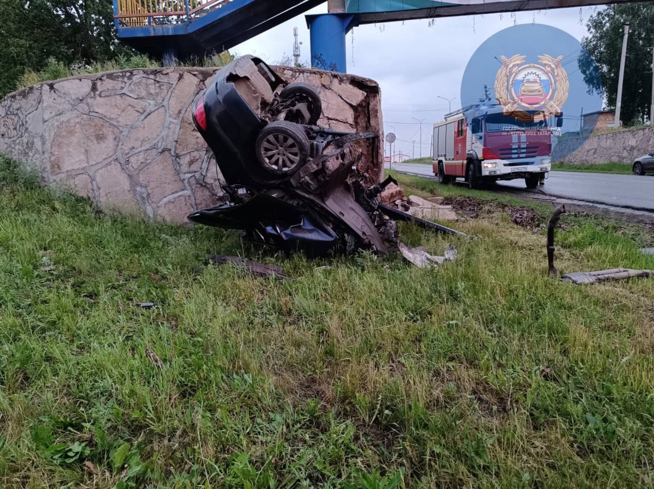 В Лениногорске, въехав в опору моста, погиб водитель