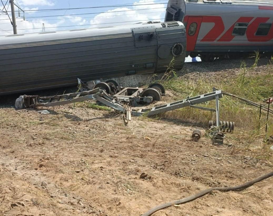 Главы Татарстана и Волгоградской области обсудили ЧП с поездом