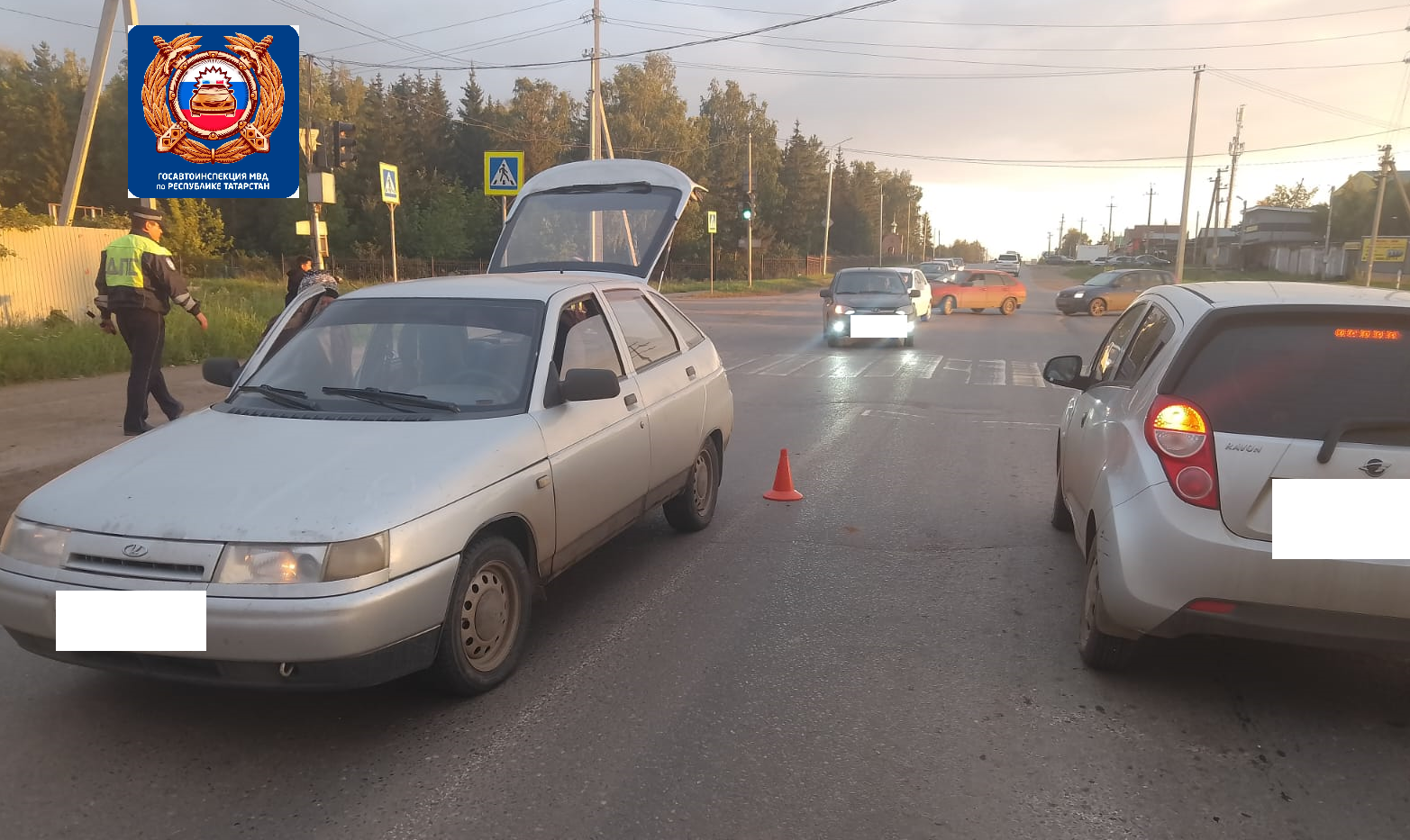 В Альметьевске под колеса попали двое самокатчиков