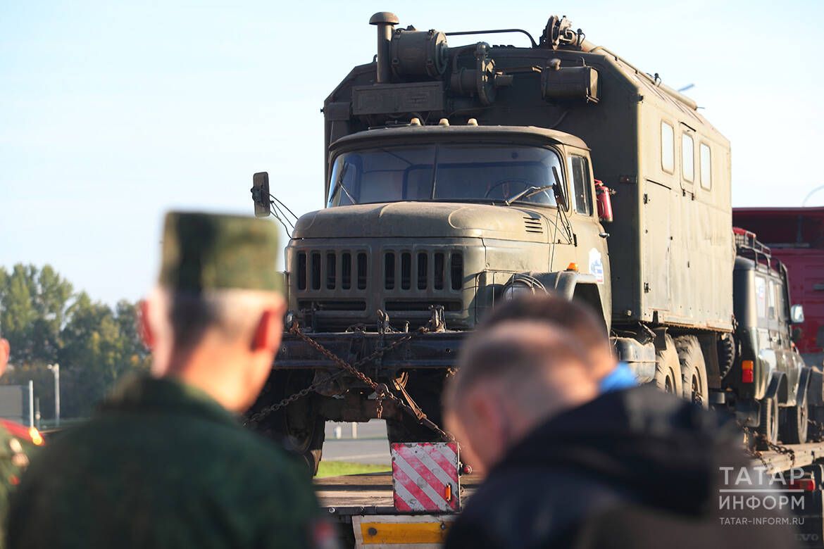 Тридцать тонн «гуманитарки» и 14 единиц техники отправил на СВО татарстанский ДОСААФ