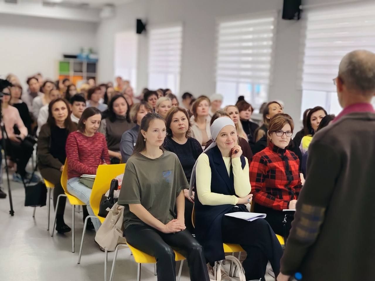 В Альметьевском Центре психологической помощи прошел праздник в честь Дня отца