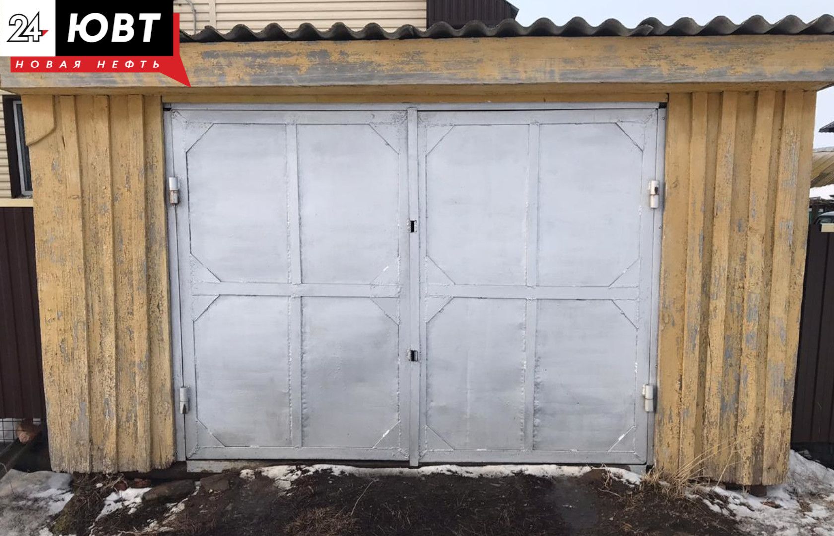 В Черемшане пожар уничтожил гараж