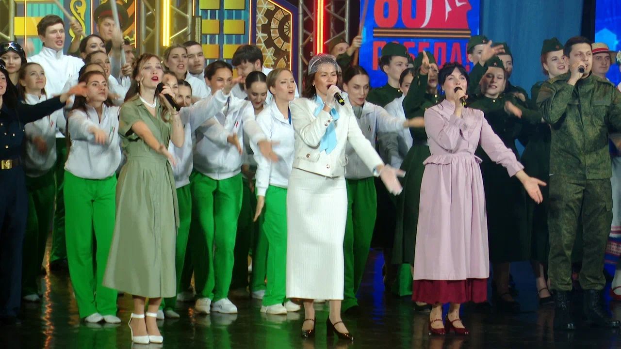 В ДК «Нефтьче» прошел Гала-концерт фестиваля «Наше время - Безнең заман»