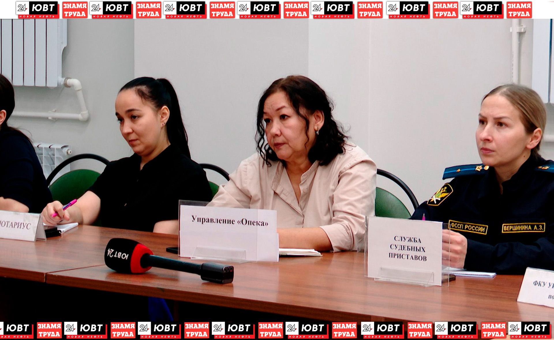 В Альметьевске соцработники провели встречу с жителями