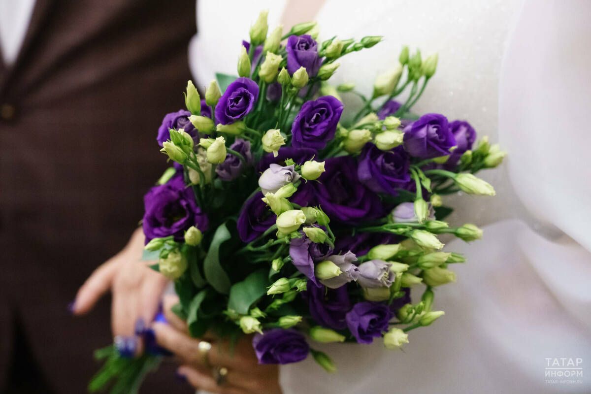 В ЗАГСах Татарстана стартовала патриотическая акция «Нашим героям»