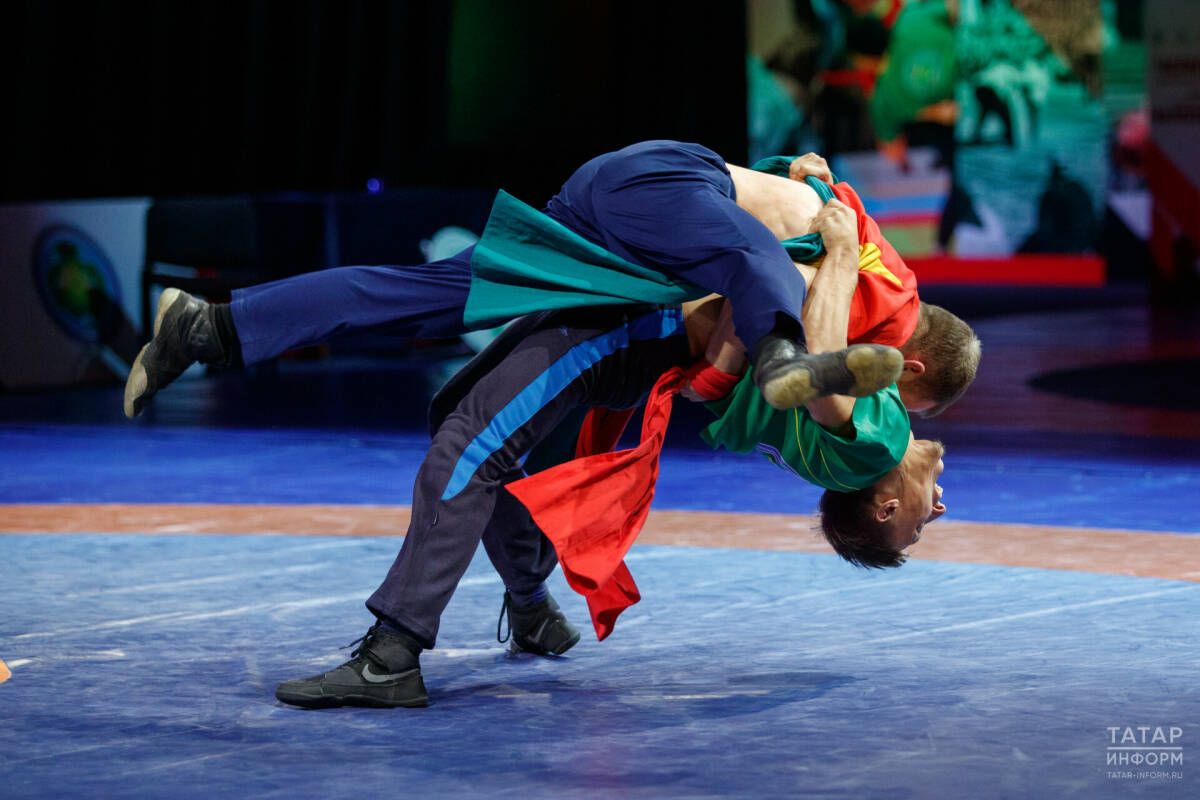 В Казани открыли первенство мира по борьбе на поясах среди юниоров