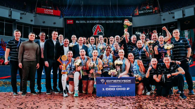 Рустам Минниханов поздравил «Динамо-Ак Барс» с победой в Суперкубке России