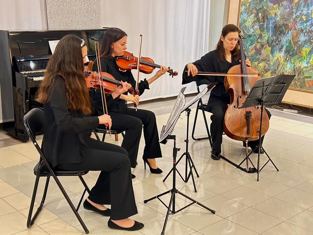 Альметьевская картинная галерея отметила юбилей