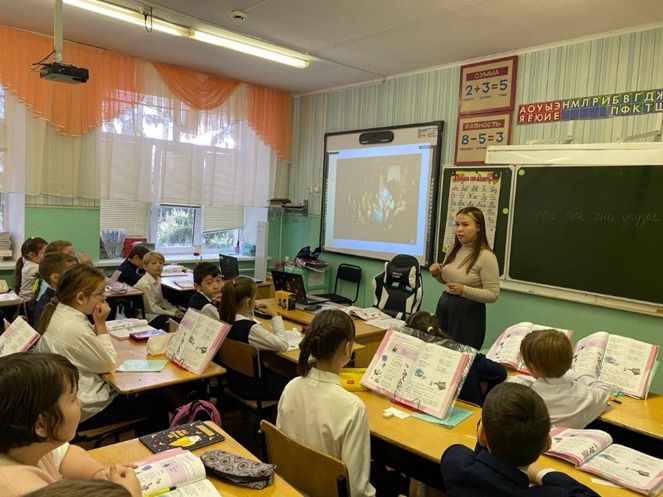 С 2016 года в Альметьевске работает Школа молодого учителя