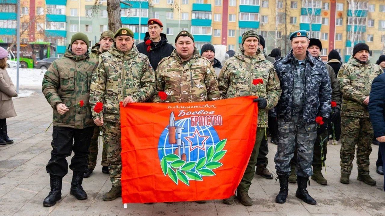 Әлмәттә сугышчы интернационалистларны искә алдылар