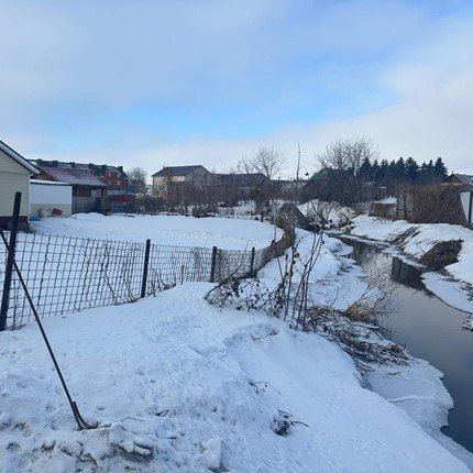 Альметьевский суд обязал собственника участка убрать забор, ограничивающий доступ к реке