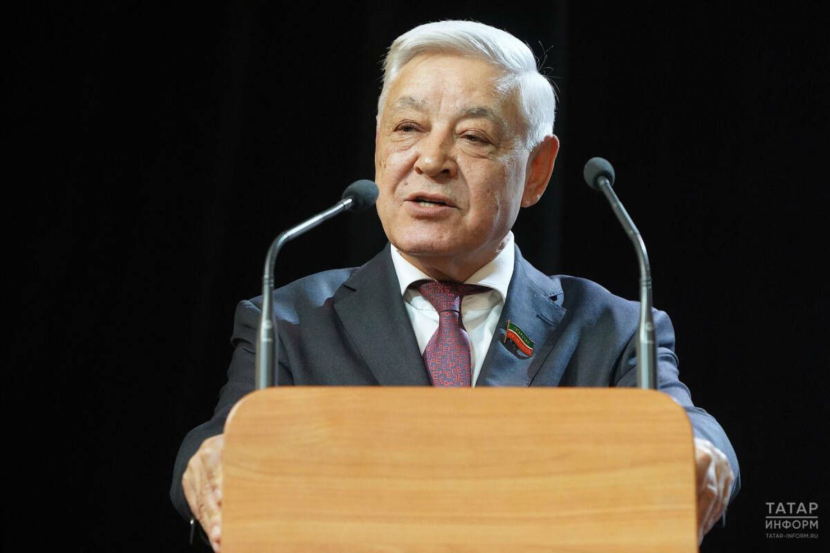 Фарид Мухаметшин поздравил работников СМИ Татарстана с Днем печати