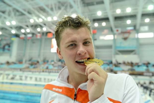 Спортсмен из Лениногорска стал чемпионом по плаванию
