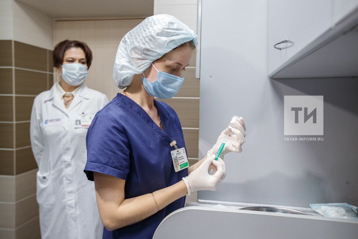 Стартовало онлайн-голосование на премию «Врач года – Ак чэчэклэр 2025»