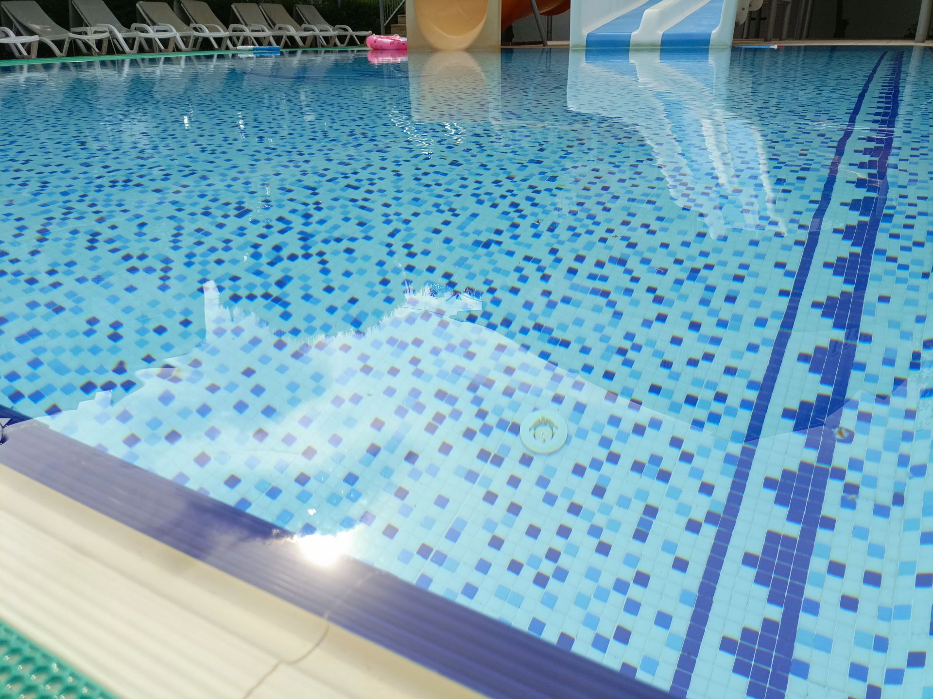 Әлмәт шәһәр күлендәге бассейн территориясе ачылуга әзерлиләр