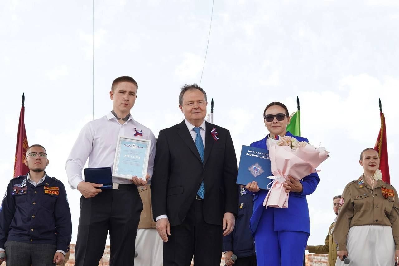 Бугульминцу вручили почетный знак «Горячее сердце»