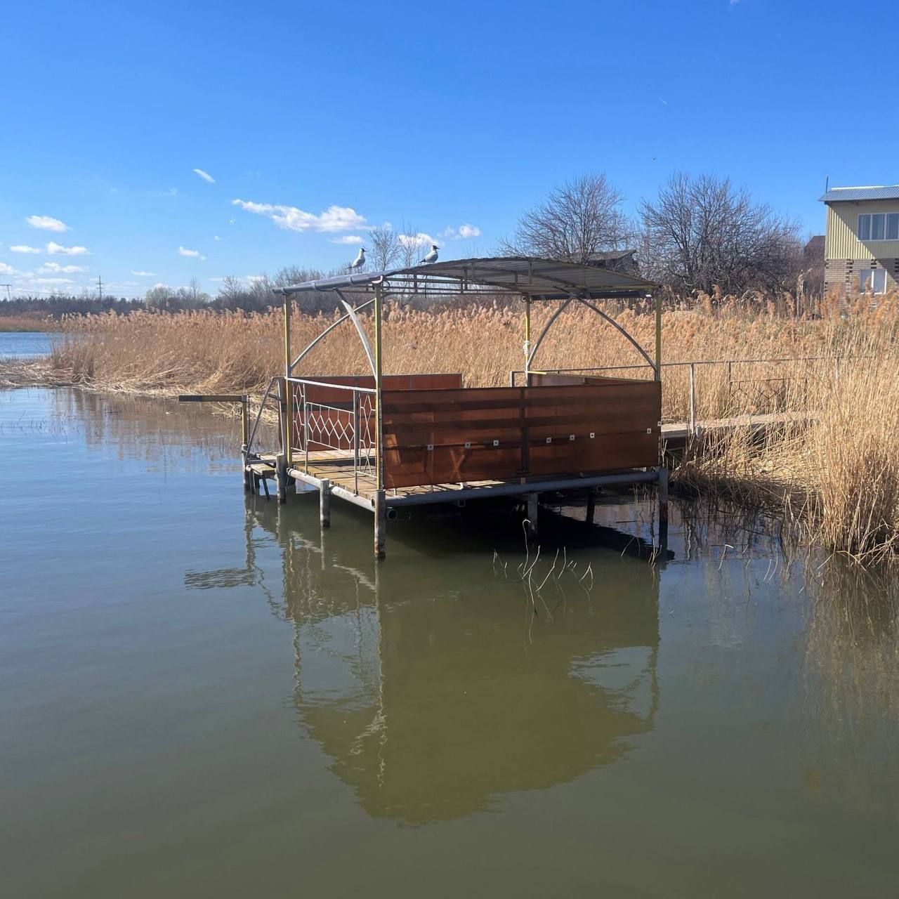 В Заинске без разрешения возвели металлический пирс