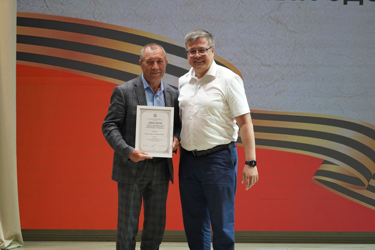 Главный редактор газеты «Әлмәт таңнары» занял 1 место в литературном конкурсе