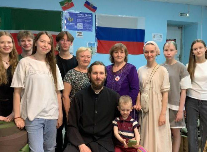 Помощь бойцам и поддержку нуждающимся оказала Альметьевская епархия