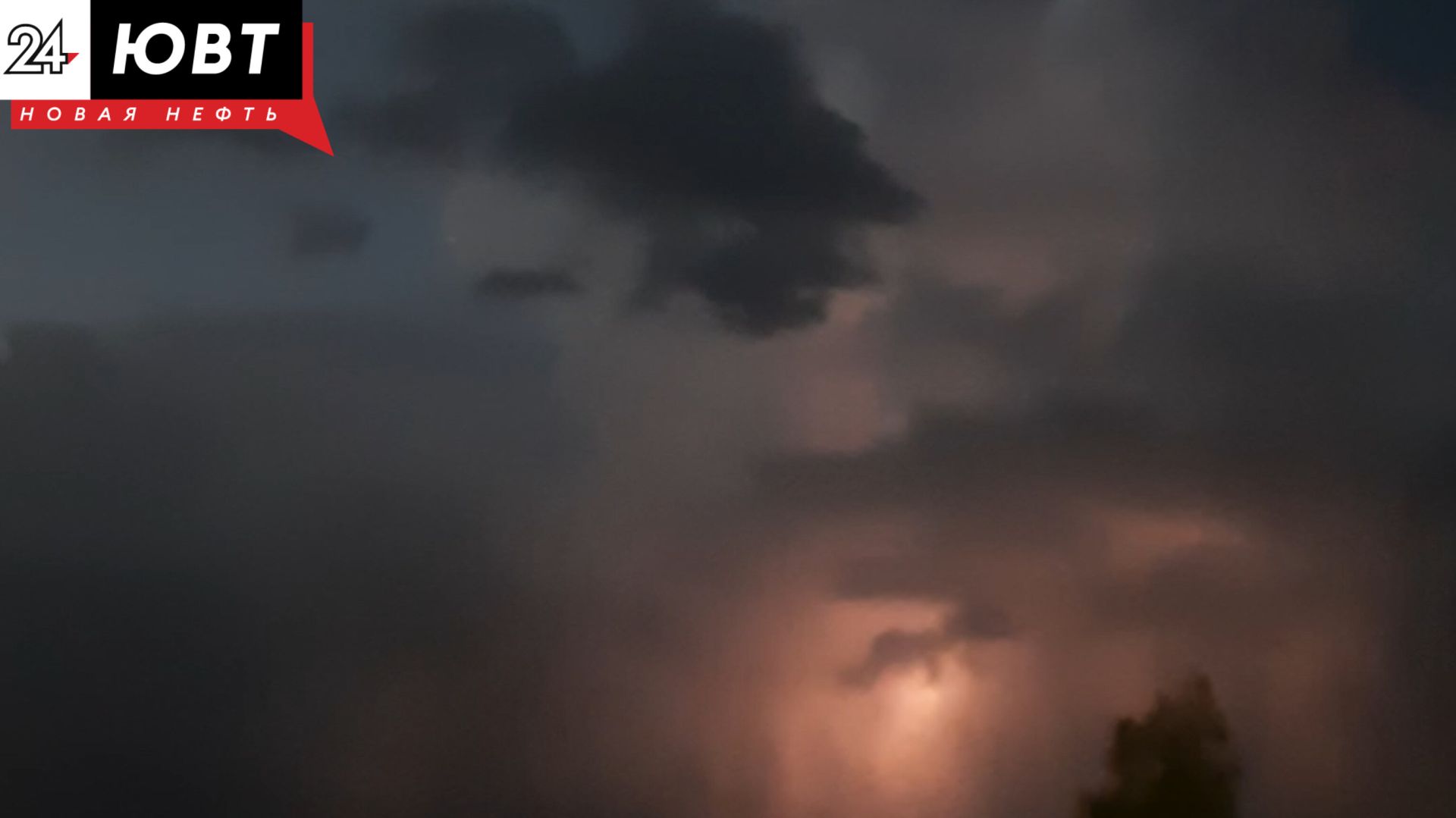 МЧС предупреждает татарстанцев о грозах и усилении ветра