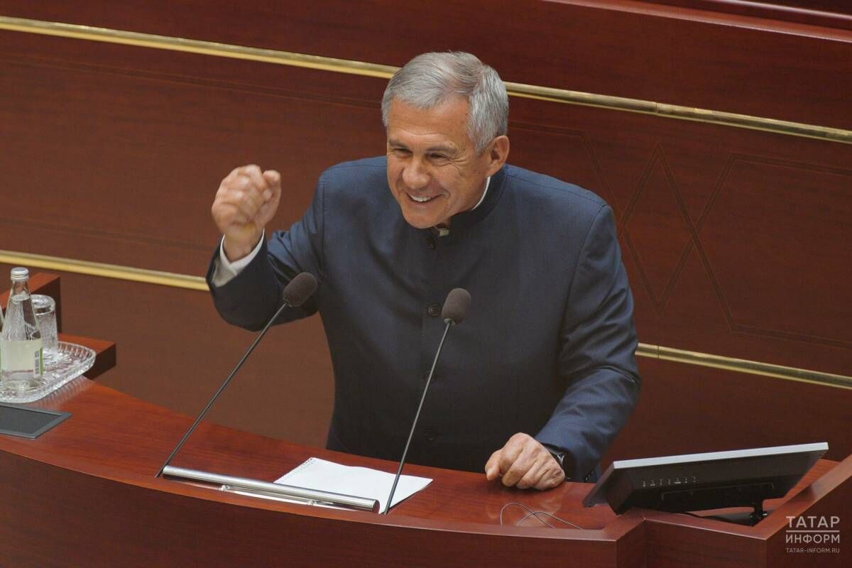 Минниханова призвали идти на выборы