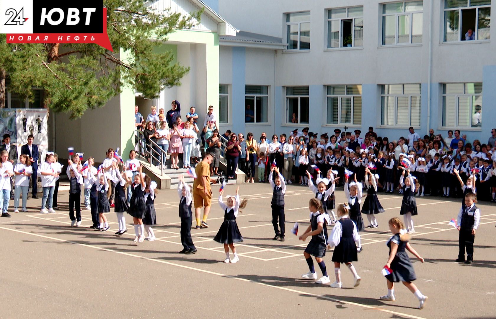 В Альметьевске более 2 тысяч детей пойдут в первый класс