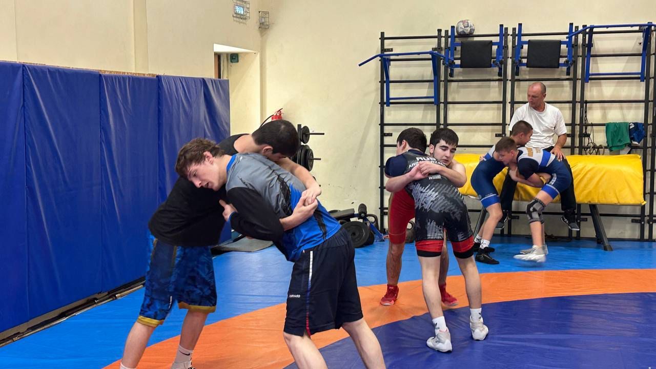 Школа олимпийского резерва открывает сезон