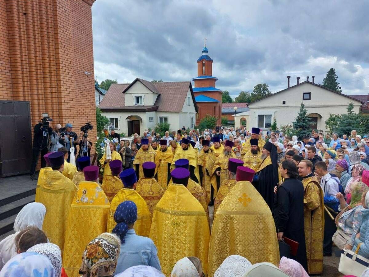 В Нижнекамске открылся уникальный Крещальный храм
