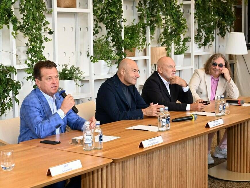 Ильсур Метшин выразил надежду на постоянное проведение «Новой волны» в Казани