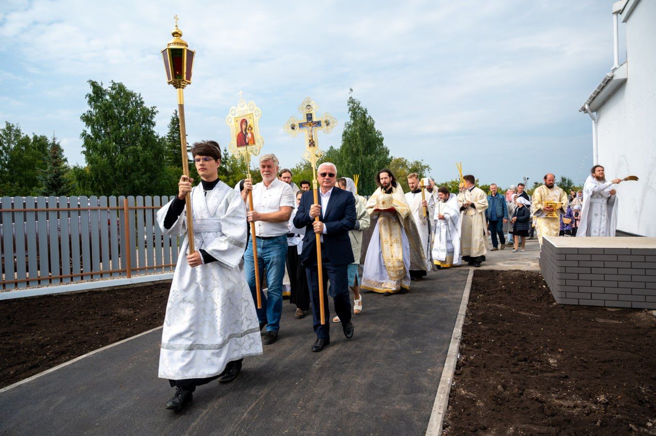 Неделя духовных торжеств в Альметьевской епархии