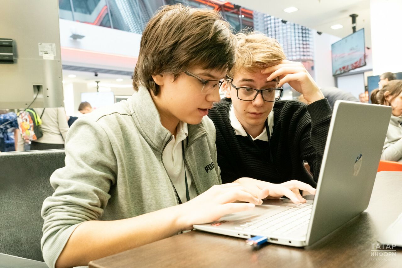 Школьников Татарстана приглашают на онлайн-уроки финансовой грамотности с супергероями