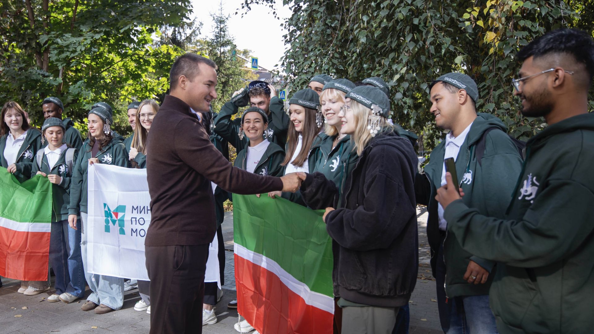 Делегация Татарстана отправилась на Всемирный фестиваль молодежи в Нижний Новгород