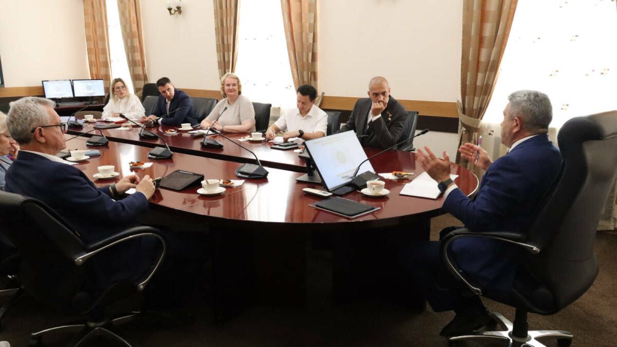 Герой России проходит стажировку в Минобрнауки Татарстана