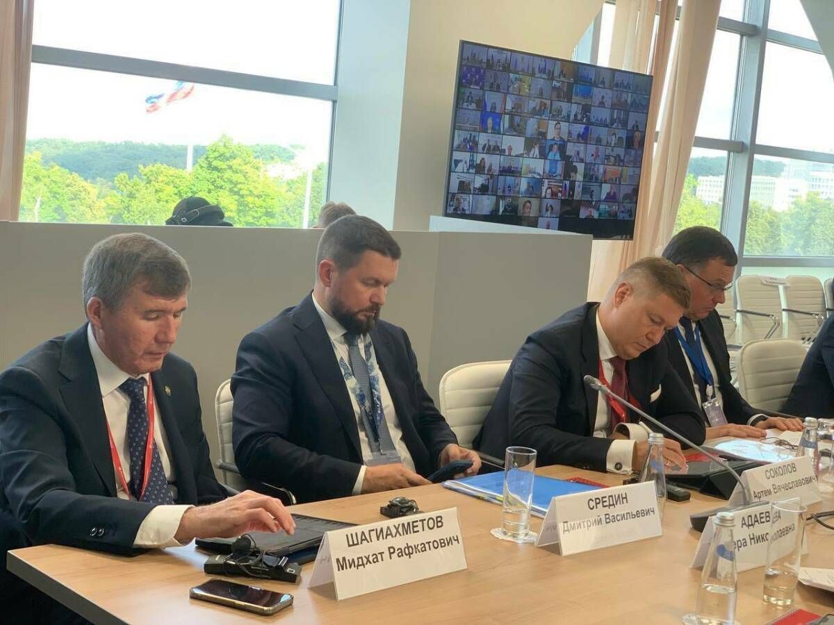 Татарстан принял участие в обсуждении инвестклимата на Восточном экономическом форуме